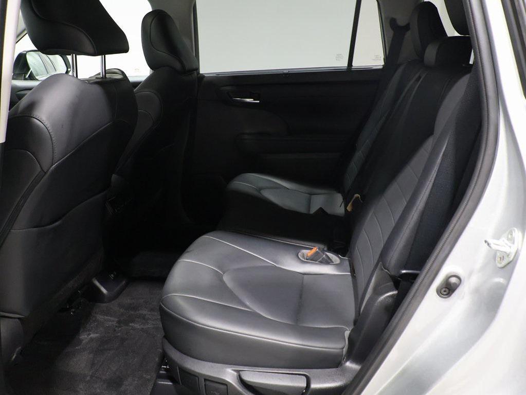 used 2020 Toyota Highlander car, priced at $33,891
