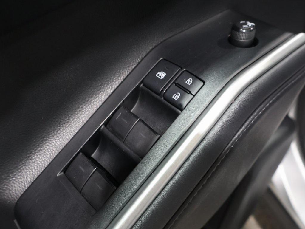 used 2020 Toyota Highlander car, priced at $33,891