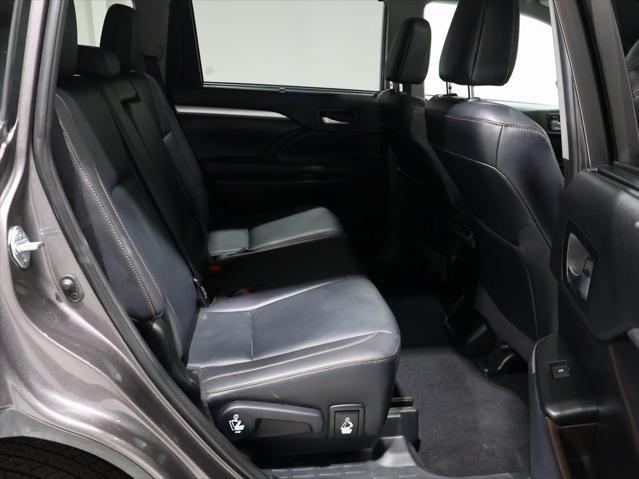 used 2019 Toyota Highlander car, priced at $28,085