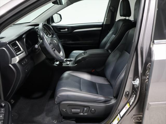 used 2019 Toyota Highlander car, priced at $28,085