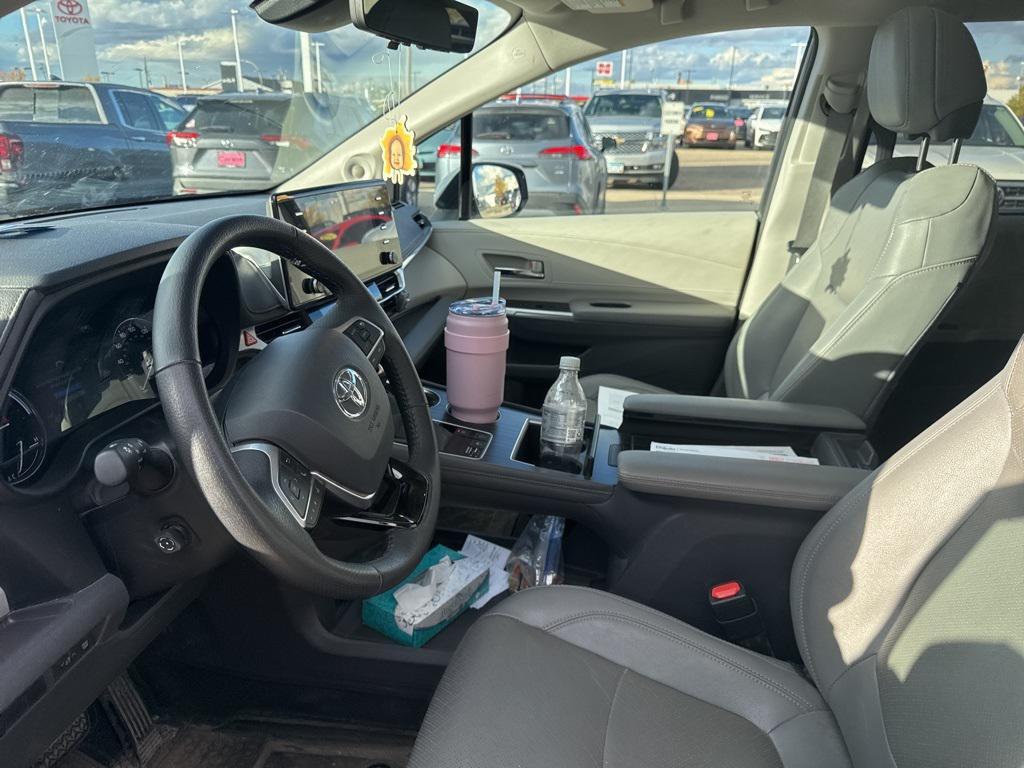 used 2022 Toyota Sienna car