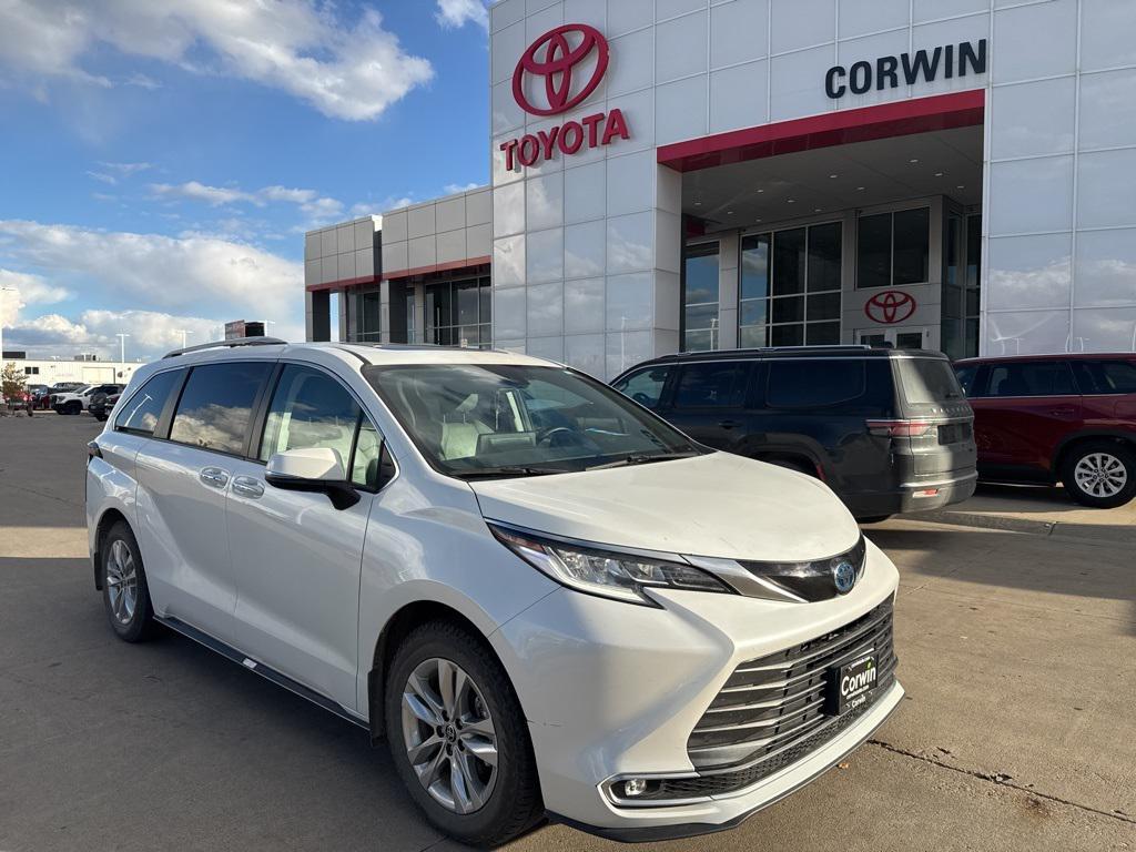 used 2022 Toyota Sienna car