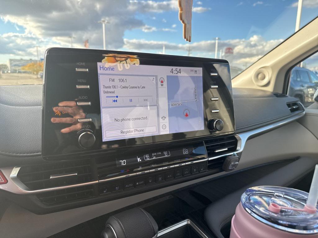 used 2022 Toyota Sienna car