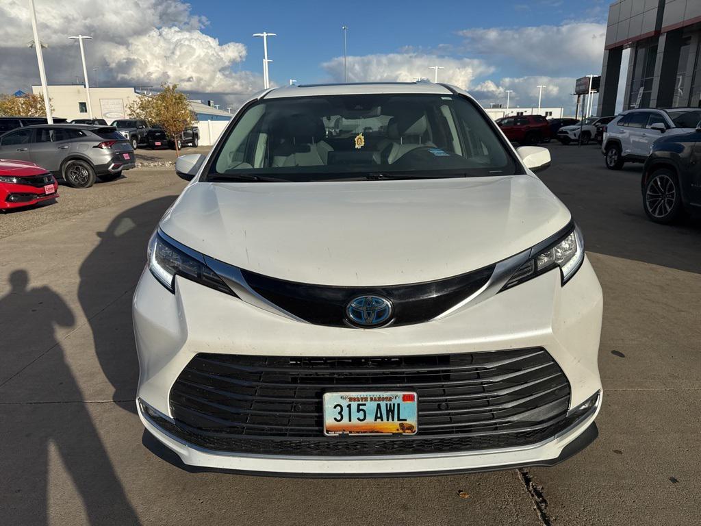 used 2022 Toyota Sienna car