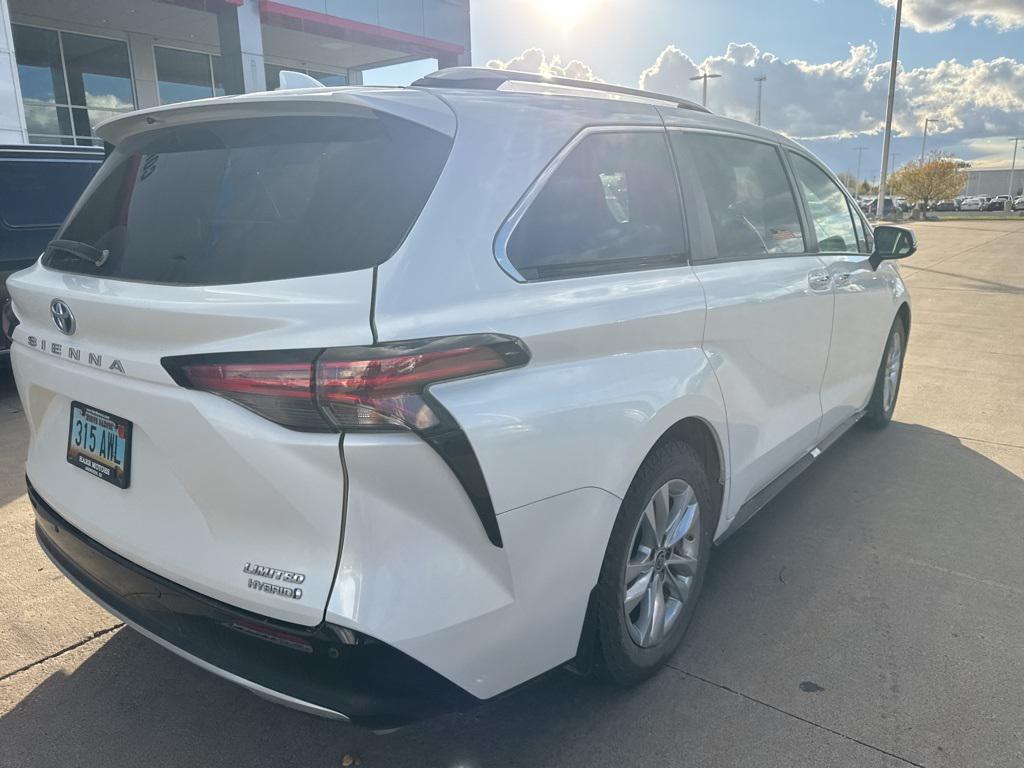 used 2022 Toyota Sienna car