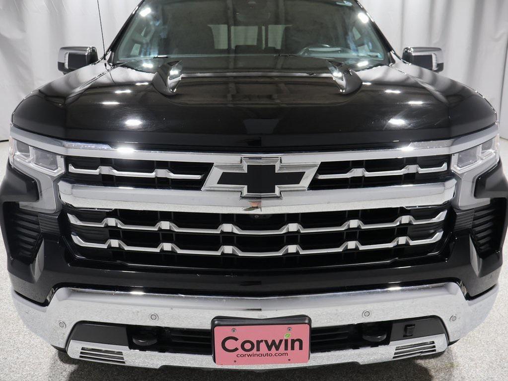 used 2022 Chevrolet Silverado 1500 car, priced at $45,720