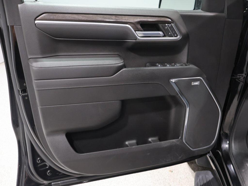 used 2022 Chevrolet Silverado 1500 car, priced at $45,720