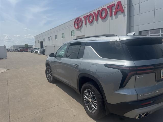 used 2024 Chevrolet Traverse car