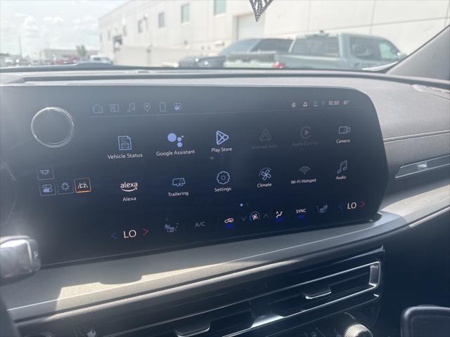 used 2024 Chevrolet Traverse car