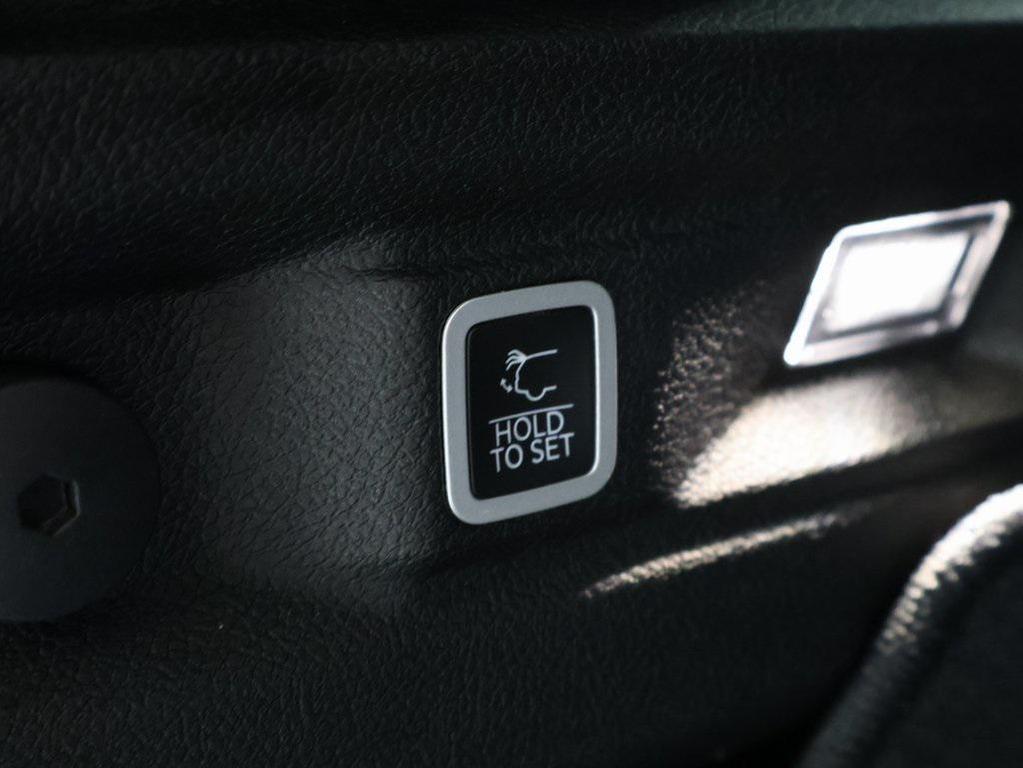 used 2023 Jeep Grand Cherokee L car, priced at $32,977