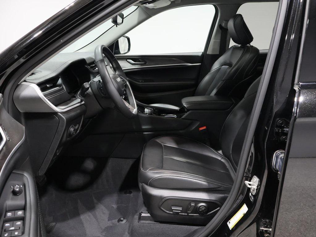 used 2023 Jeep Grand Cherokee L car, priced at $32,977