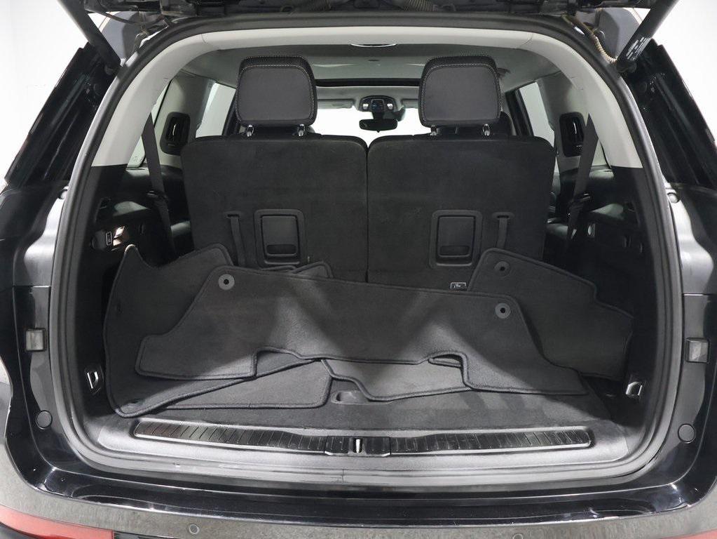 used 2023 Jeep Grand Cherokee L car, priced at $32,977