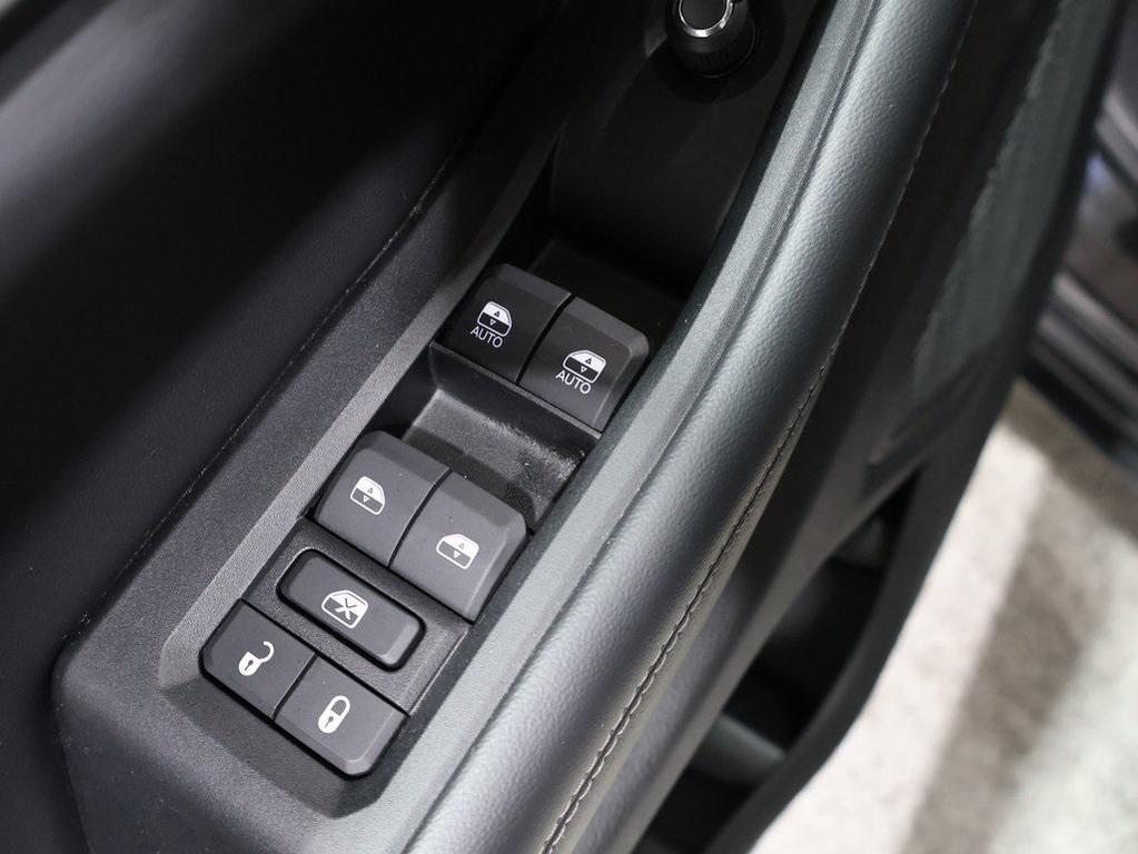 used 2023 Jeep Grand Cherokee L car, priced at $32,977