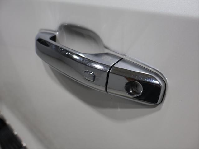 used 2019 GMC Sierra 1500 car, priced at $28,613