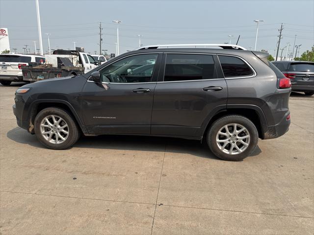used 2016 Jeep Cherokee car