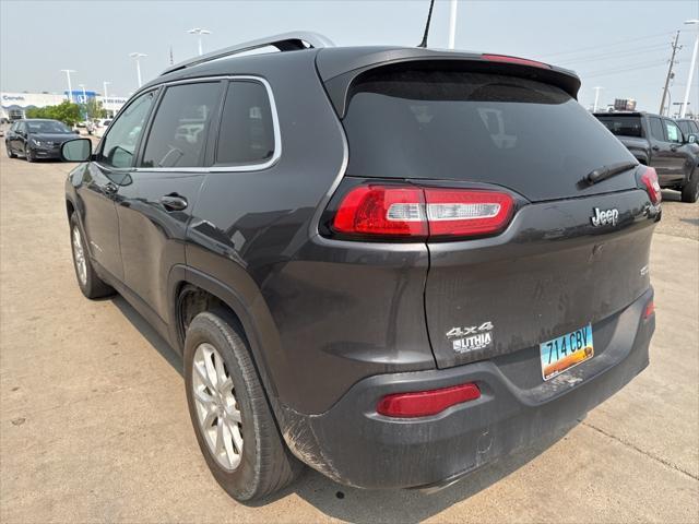 used 2016 Jeep Cherokee car