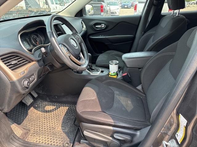 used 2016 Jeep Cherokee car