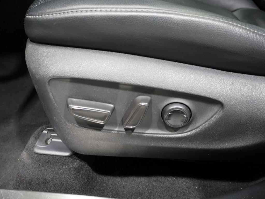 used 2020 Toyota Highlander car, priced at $32,282