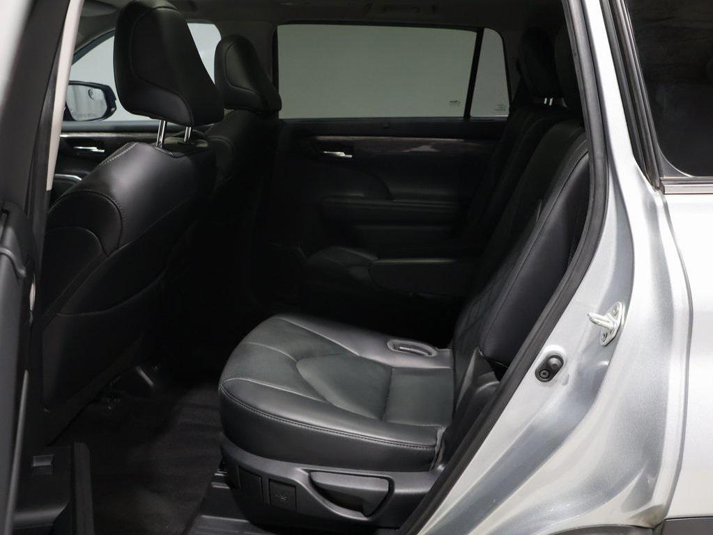 used 2020 Toyota Highlander car, priced at $32,282