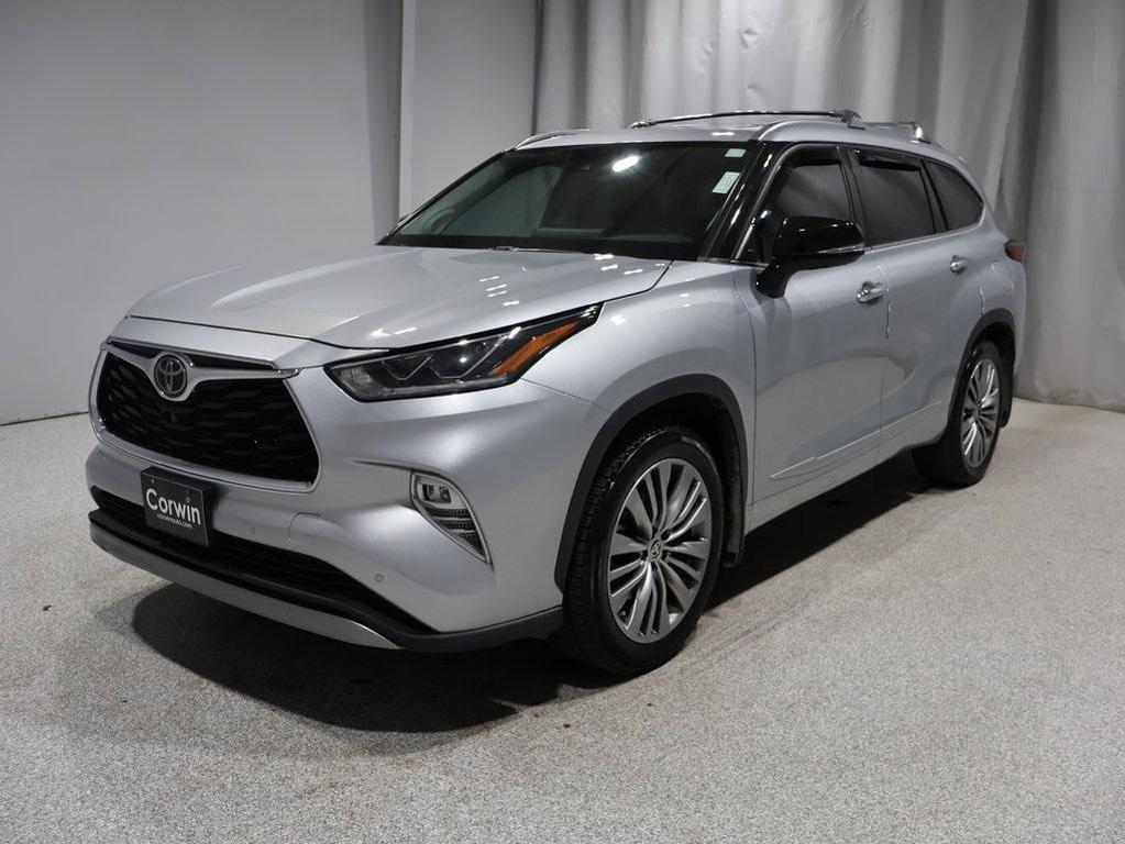 used 2020 Toyota Highlander car, priced at $32,282