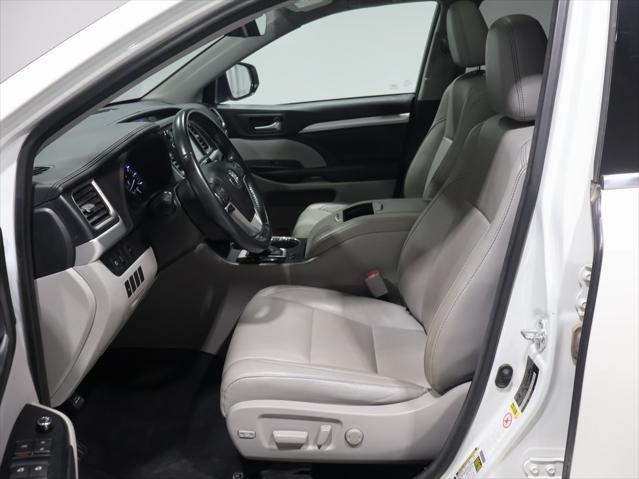 used 2017 Toyota Highlander car, priced at $21,668