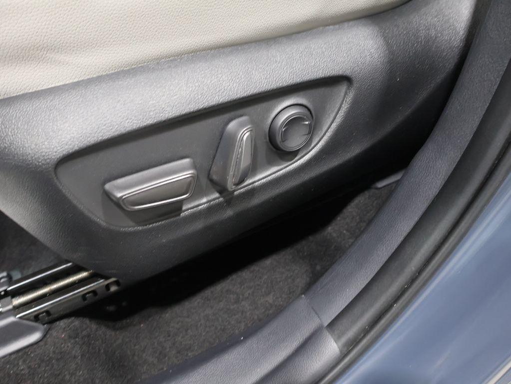 used 2025 Toyota Grand Highlander car, priced at $44,988