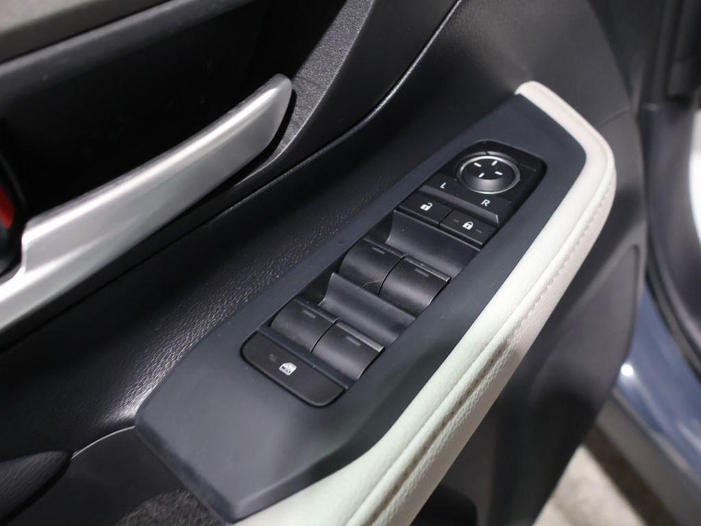 used 2025 Toyota Grand Highlander car, priced at $44,988