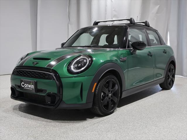 used 2022 MINI Hardtop car, priced at $21,998