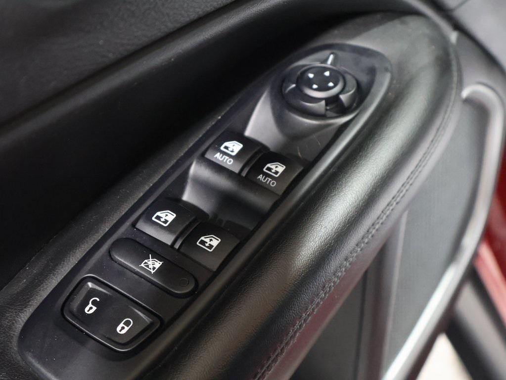 used 2021 Jeep Compass car, priced at $18,962