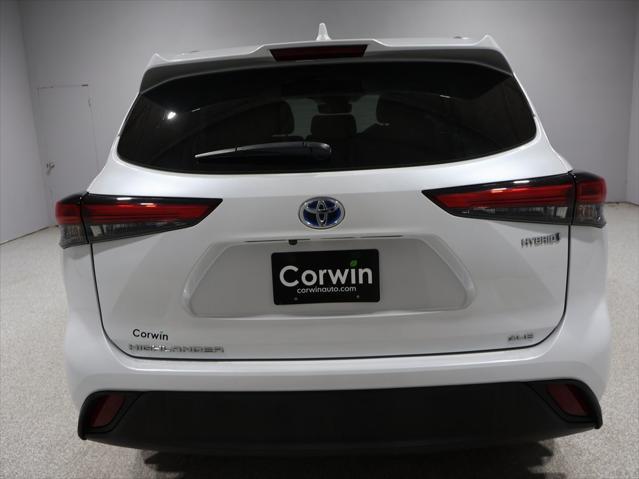 used 2022 Toyota Highlander Hybrid car, priced at $40,913