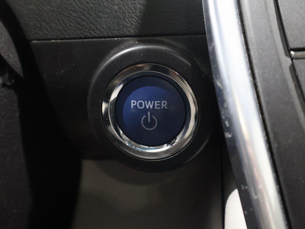 used 2016 Toyota Camry Hybrid car, priced at $12,988