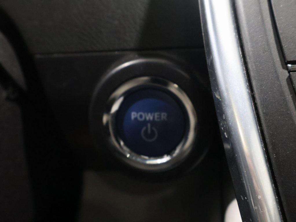 used 2016 Toyota Camry Hybrid car, priced at $12,988