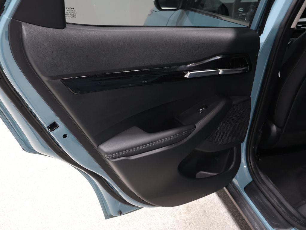 used 2024 Kia Seltos car, priced at $23,246