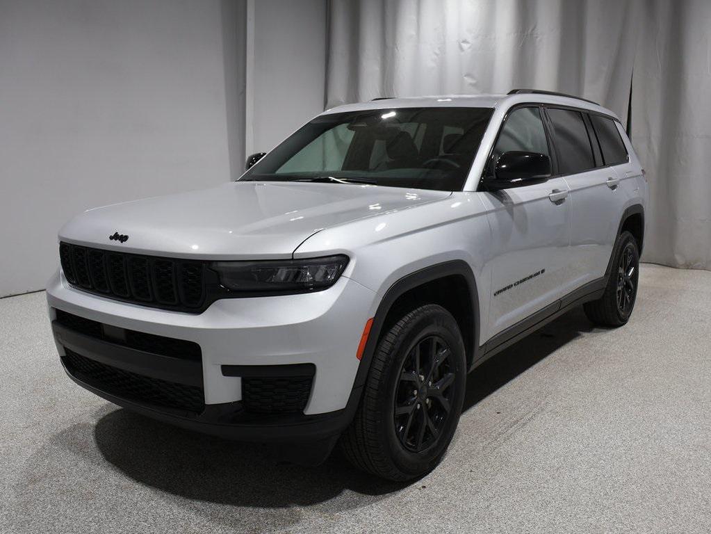 used 2024 Jeep Grand Cherokee L car, priced at $30,914