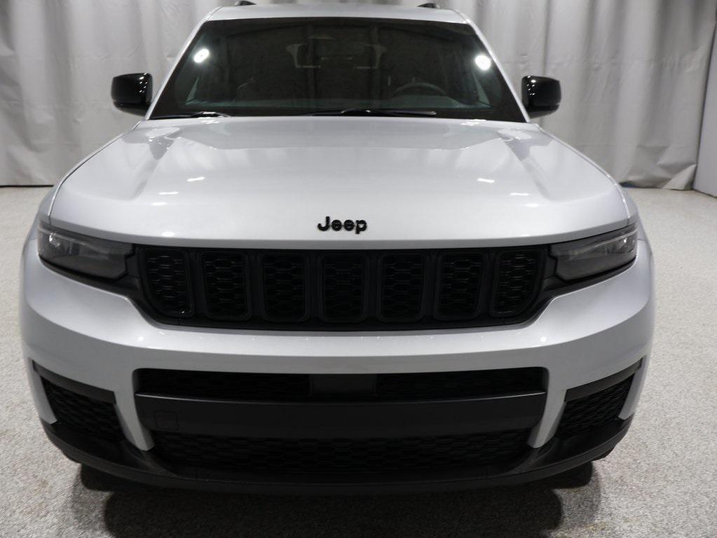 used 2024 Jeep Grand Cherokee L car, priced at $30,914
