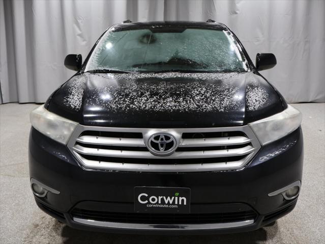 used 2013 Toyota Highlander car, priced at $16,215