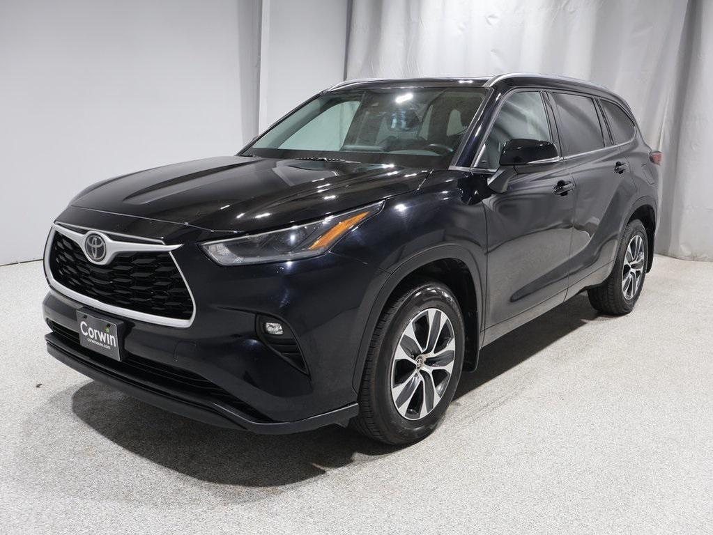 used 2021 Toyota Highlander car, priced at $33,982