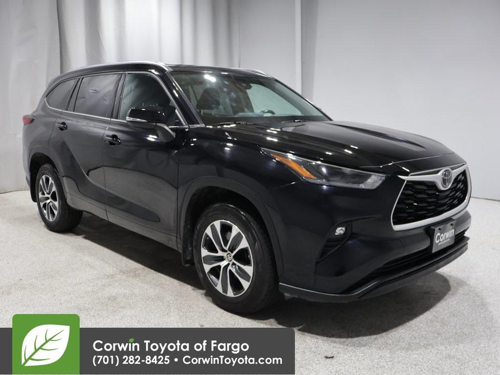 used 2021 Toyota Highlander car, priced at $33,982