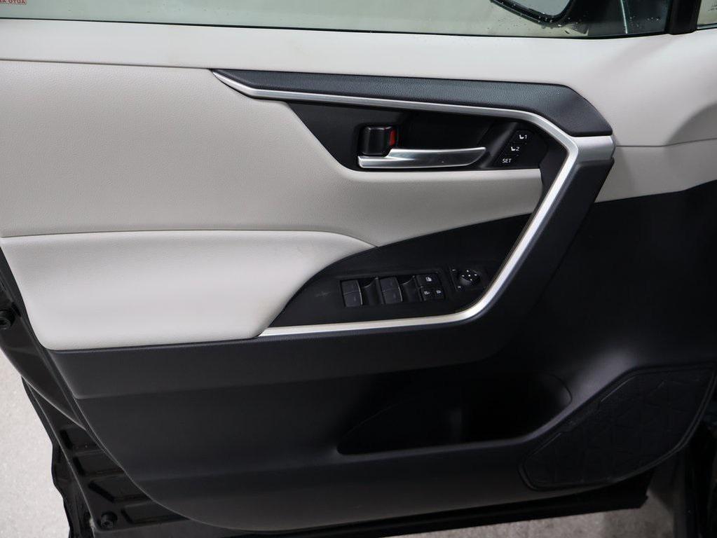new 2025 Toyota RAV4 car, priced at $39,614