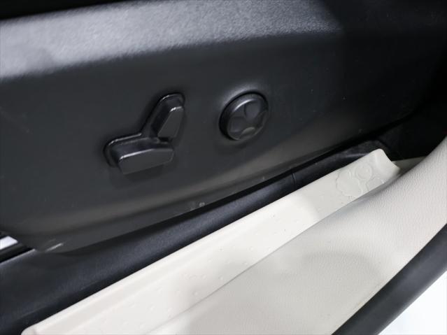 used 2024 Chrysler Pacifica car, priced at $29,388