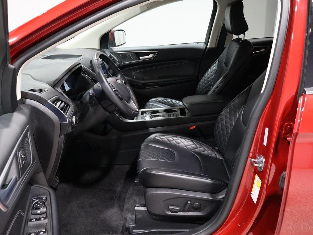 used 2024 Ford Edge car, priced at $28,600