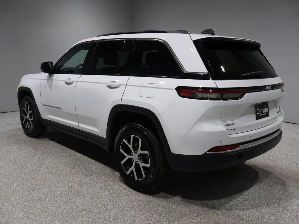 used 2024 Jeep Grand Cherokee car, priced at $33,988