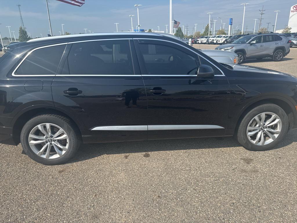 used 2017 Audi Q7 car, priced at $10,800