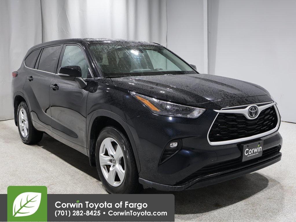used 2023 Toyota Highlander car, priced at $29,998