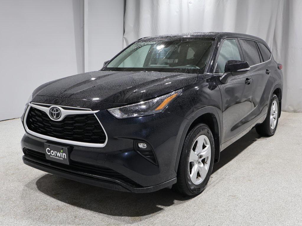 used 2023 Toyota Highlander car, priced at $29,998