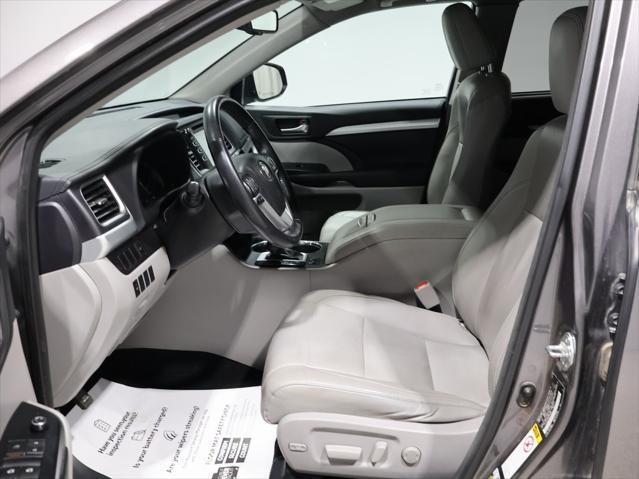 used 2015 Toyota Highlander car, priced at $15,733