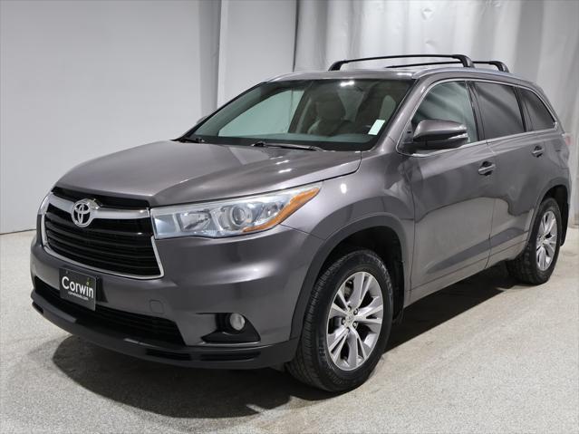 used 2015 Toyota Highlander car, priced at $15,733