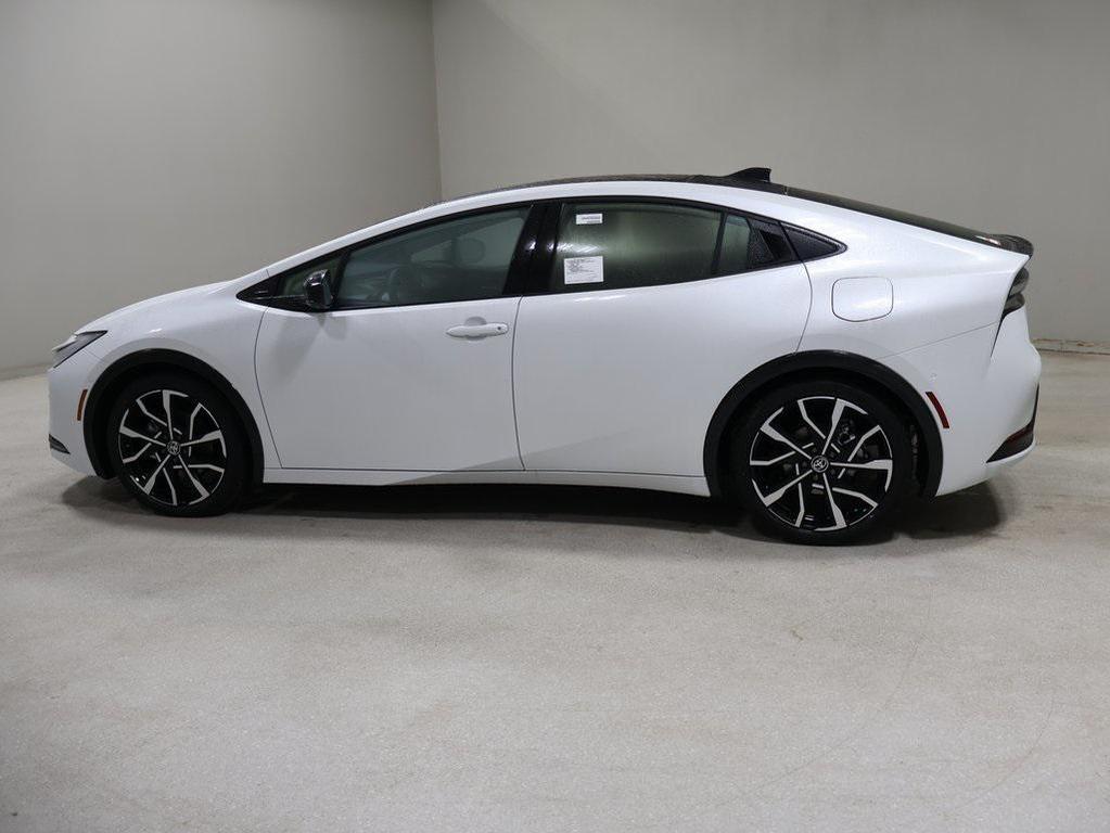 new 2025 Toyota Prius Plug-In Hybrid car, priced at $43,315