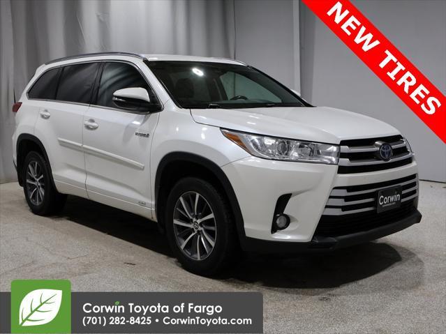 used 2017 Toyota Highlander Hybrid car, priced at $19,406