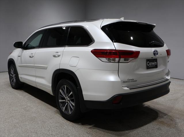 used 2017 Toyota Highlander Hybrid car, priced at $19,406